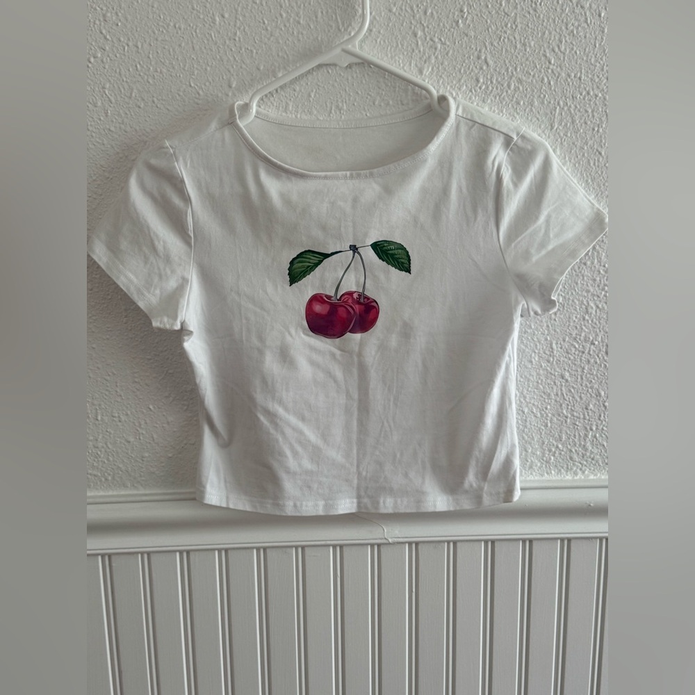 Cute White Crop Top with Cherry Design – Women's Casual Tee